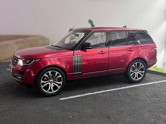 1:18 RANGE ROVER SV - Autobiography Dynamic - 11