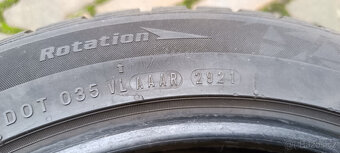 235/45R18 - 11