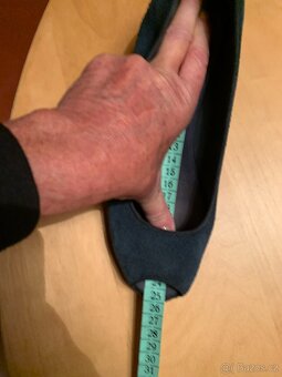 dámské tm. modré botky zn. Lacoste - vel. 38 - 11