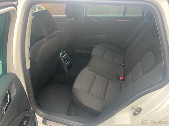 Škoda Superb Combi 2,0 TDi 103kW - 11