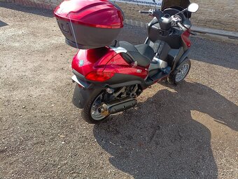 Piaggio mp3 400 LT cz doklady v ceně - 11