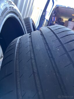 Letní sada Michelin Pilot Sport 4s 265/35R21 a 295/30R21 - 11