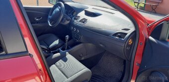 Renault Megane combi 1.5dci 78kw - 11