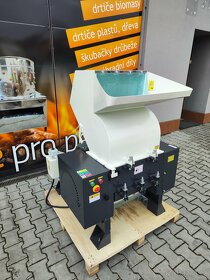 Velký nožový drtič PCS500 11 kW na plast, dřevo, lamino, mdf - 11