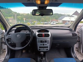 Opel Corsa 1.2 12v 4 valec - 11