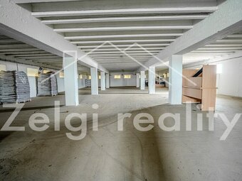 Nabízíme k pronájmu skladovací prostory 4x400 m² s kompletní - 11