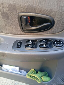 Hyundai Accent 1.5 CRDI - 11