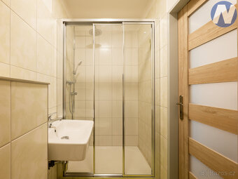 Pronájem bytu 1+kk Komenského, Husinec - 11