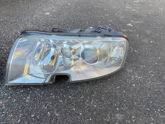 Škoda Superb I xenon - 11