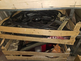 Ford Sierra - díly, volat - 11