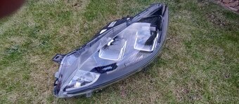 Ford Kuga III 3 MK3 DFK 2019 - predni svetlo lampa LED - 11