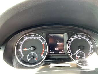 ŠKODA RAPID SPACEBACK 1.0TSI 81KW STYLE PLUS - 11