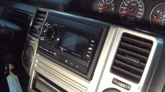 Nissan X-TRAIL 2,5 benzin - 11