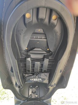 Skútr Yamaha Xmax 125 - 11