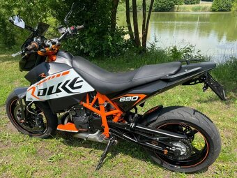 KTM 690 Duke R - 11