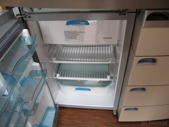 Prodám karavan Hobby 460 ufe,r.v.2009 + mover, satelit ,stan - 11