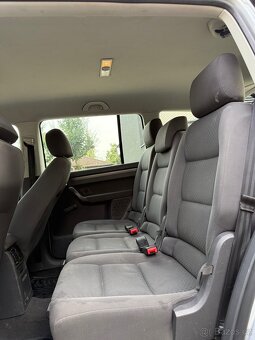 Volkswagen Touran 1.9TDI - 11
