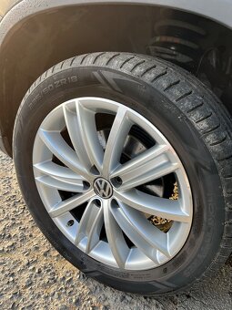 VW TIGUAN 2,0 TDI DSG 130KW ROK 2014 44 - 11