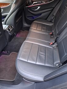 Mercedes Benz E400,4MATIC-4x4,250kW,masáže - 11