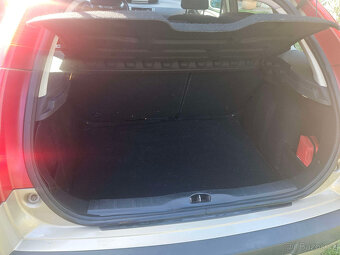 Citroen C4 1.4I 16V - 11