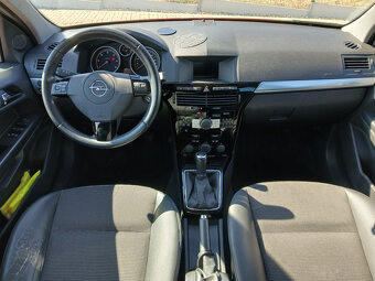 Opel Astra H 1,9 CDTi - 11
