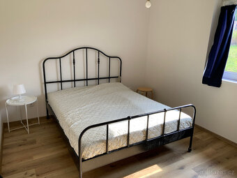 Samostatný dům 4+kk 84m2, pozemek 1114 m2 - 11