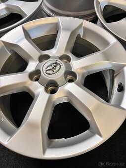 Toyota RAV4 3.generace originál alu disky - ET45 - 11