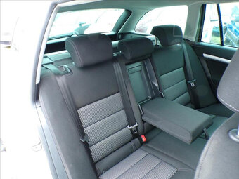 Škoda Octavia 2,0 TDI 4x4,SCOUT - 11