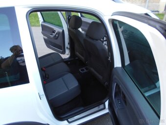 Škoda Roomster, 1,2 TSI 77KW-Scouth LIMITED-mod rok 2013 - 11