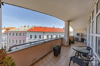 Pronájem kanceláře 79 m², Masarykovo náměstí - 11