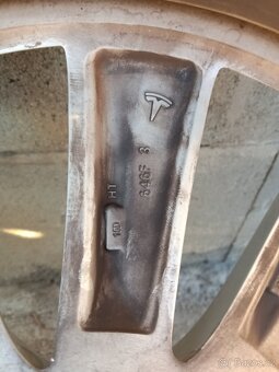 ALU 20" 5x120 Tesla nové pneu čidla - 11