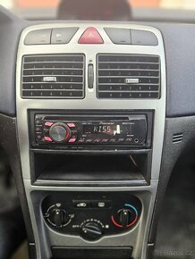 Peugeot 307 1.6i 80kW 115tkm původ ČR - 11