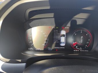 Volvo S 90 2.0 D4 AWD, koupeno nové v ČR - 11