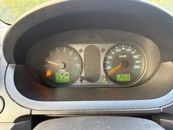 Ford Fiesta V 1,3 51kw - 11