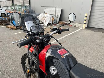 Royal Enfield Himalayan 411 Rally - 11