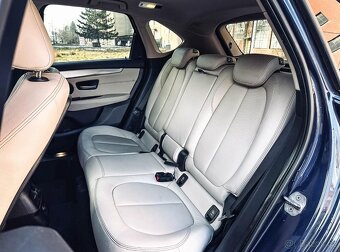 BMW Rad 2 Active Tourer 2 218d Luxury Line A/T - 11