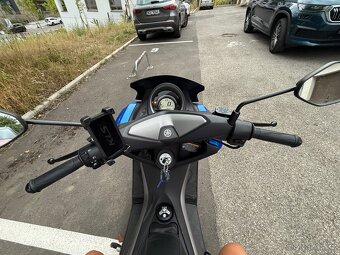 Skútr yamaha NMAX 125 - STK do 8/2029 - 11