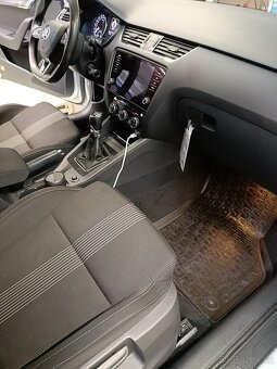 Škoda Octavia 3 combi 1,6 TDI 85kw - 11