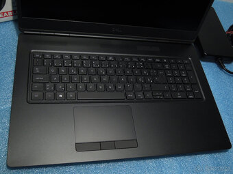 Dell Precision 7750 17 6.Jádro i7-10750 64GB 2TB SSD RTX - 11
