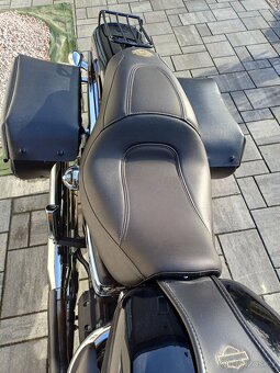 Harley Davidson DYNA FAT BOB - 11