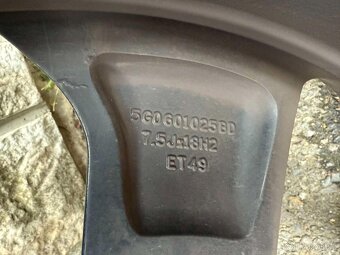 Originální Alu kola Volkswagen GTI 5x112 r18 letní pneu 5mm - 11