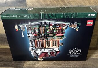 LEGO 10350 - Dům v tudorovském stylu - 11