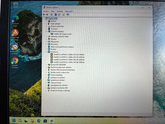 Fujitsu Lifebook A557 - 11