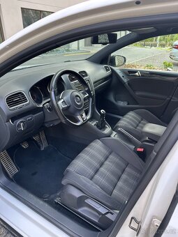 VW Golf 6 GTD - 11