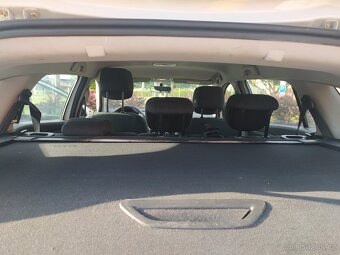 Renault Megane 1.6i LPG kombi benzín plyn 2015 - 11