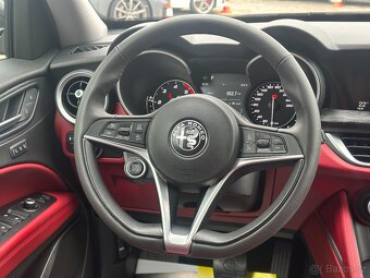 Alfa Romeo Stelvio 2019 - 11