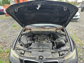 BMW E91 ,E90  318d r.2010 facelift na ND - 11