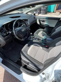 Kia ceed 1.6 diesel...naj...136000 Km - 11