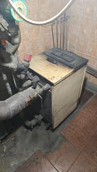 Prodej rodinné domu s chatkou a velkou zahradou - 11