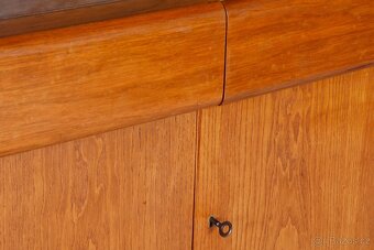 Vitrína/ knihovna č. 3401 - 11